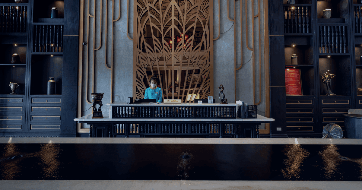 How to build an app like Booking.com: Architecture, features, and real costs